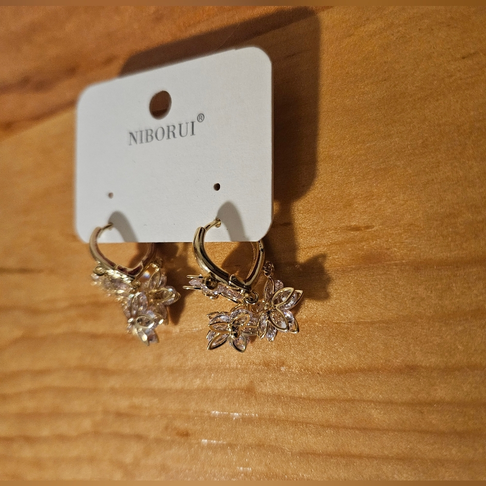 Flower Diamond Earrings